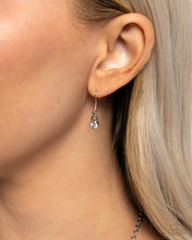 Load image into Gallery viewer, Papillon Pizzazz - Multi - Paparazzi Necklace