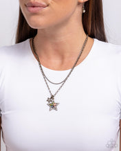 Load image into Gallery viewer, Stackable Stars - Brass - Paparazzi Necklace