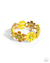 Load image into Gallery viewer, Complete Look - Yellow Flower Set - Paparazzi