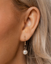 Load image into Gallery viewer, Gold Starfish & Seashells Complete Look