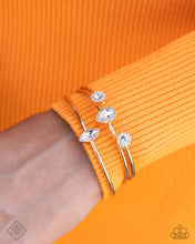 Load image into Gallery viewer, Prolific Patron - gold - Paparazzi bracelet