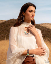 Load image into Gallery viewer, Simply Santa Fe Complete Fashion Fix Look - March 2025