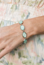 Load image into Gallery viewer, Glimpses of Malibu - Fashion Fix Set May 2021