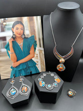 Load image into Gallery viewer, Simply Santa Fe - Complete Trend Blend April 2023