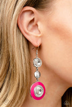 Load image into Gallery viewer, Dame Disposition - Pink