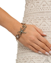 Load image into Gallery viewer, Gold Starfish &amp; Seashells Complete Look
