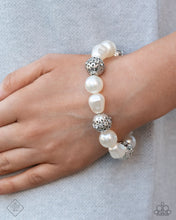 Load image into Gallery viewer, Fiercely 5th Avenue - Nov 2024
