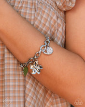 Load image into Gallery viewer, Glimpses of Malibu Complete Fashion Fix Look - March 2025
