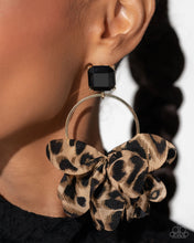 Load image into Gallery viewer, Charming Cheetah - gold - Paparazzi earrings
