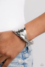 Load image into Gallery viewer, Radiant Ribbons - silver
