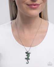 Load image into Gallery viewer, Shimmery Salamander - Green - Paparazzi
