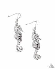 Load image into Gallery viewer, Seahorse Sheen - Silver
