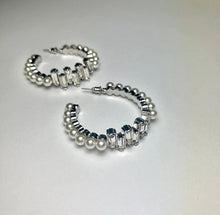 Load image into Gallery viewer, Modest Maven - White
