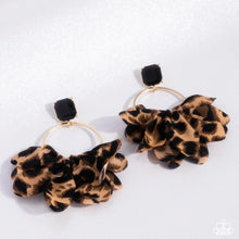 Load image into Gallery viewer, Charming Cheetah - gold - Paparazzi earrings
