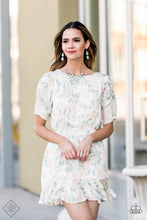 Load image into Gallery viewer, Glimpses of Malibu - Fashion Fix Set May 2021
