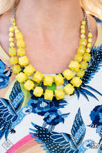 Load image into Gallery viewer, Glimpses of Malibu - Fashion Fix July 2021
