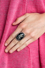 Load image into Gallery viewer, Fashion Fix June 2021 ~ Glittery With Envy - Black
