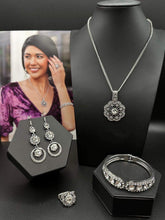 Load image into Gallery viewer, Fiercely 5th Avenue - Complete Trend Blend
