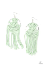 Load image into Gallery viewer, Macrame, Myself and I  - Green
