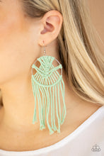 Load image into Gallery viewer, Macrame, Myself and I  - Green
